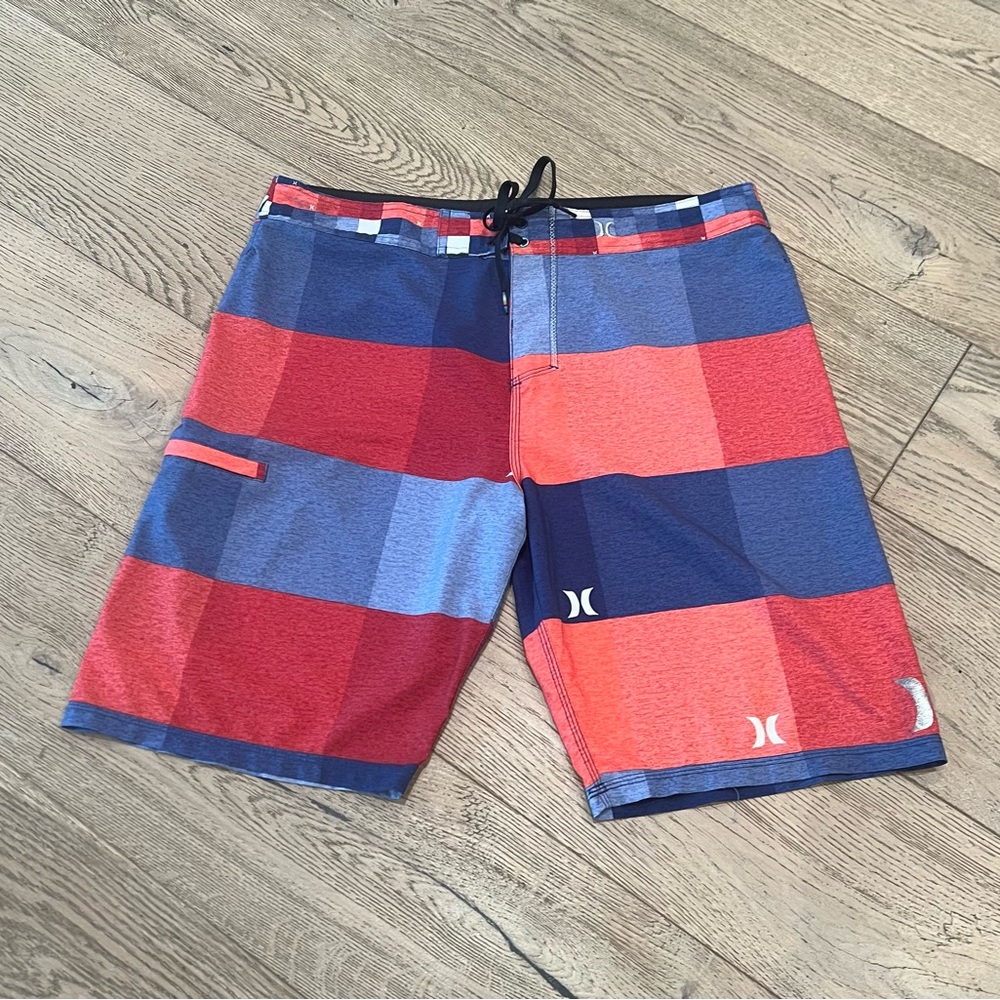 Hurley Red and Blue Board Shorts Swimwear Sz 34